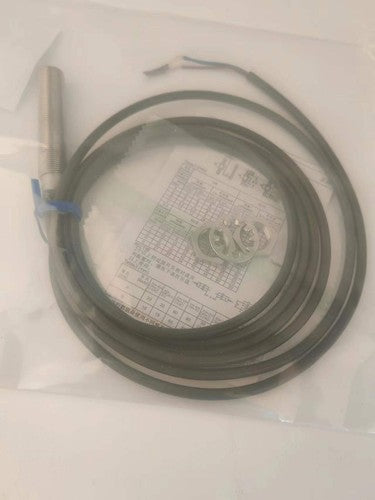 1PC Omron E2A-M12LS04-WP-B1 Proximity Sensor E2AM12LS04WPB1 Free Shipping