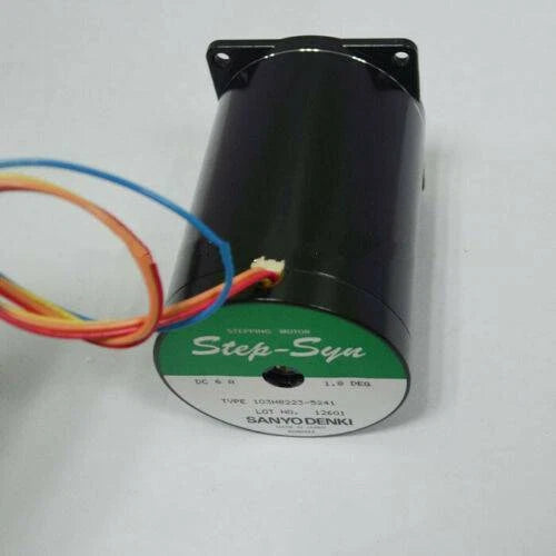 SANYO 103H8223-5241 stepping motor 1PC ping 103H82235241