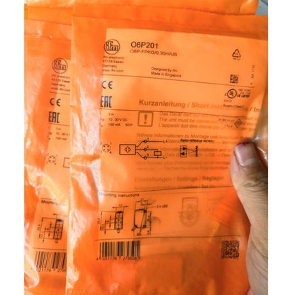 IFM O6P201 Photoelectric Sensor One Free Shipping