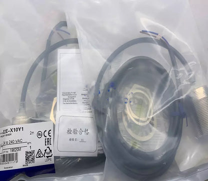 Omron E2E Proximity Switch E2E-X10Y1-Z E2E Proximity Switch - OMRON