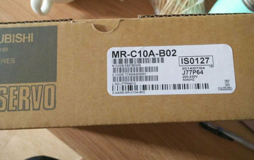 new 1PC Mitsubishi MR-C10A-B02 Servo Drive MRC10AB02 ping - MITSUBISHI