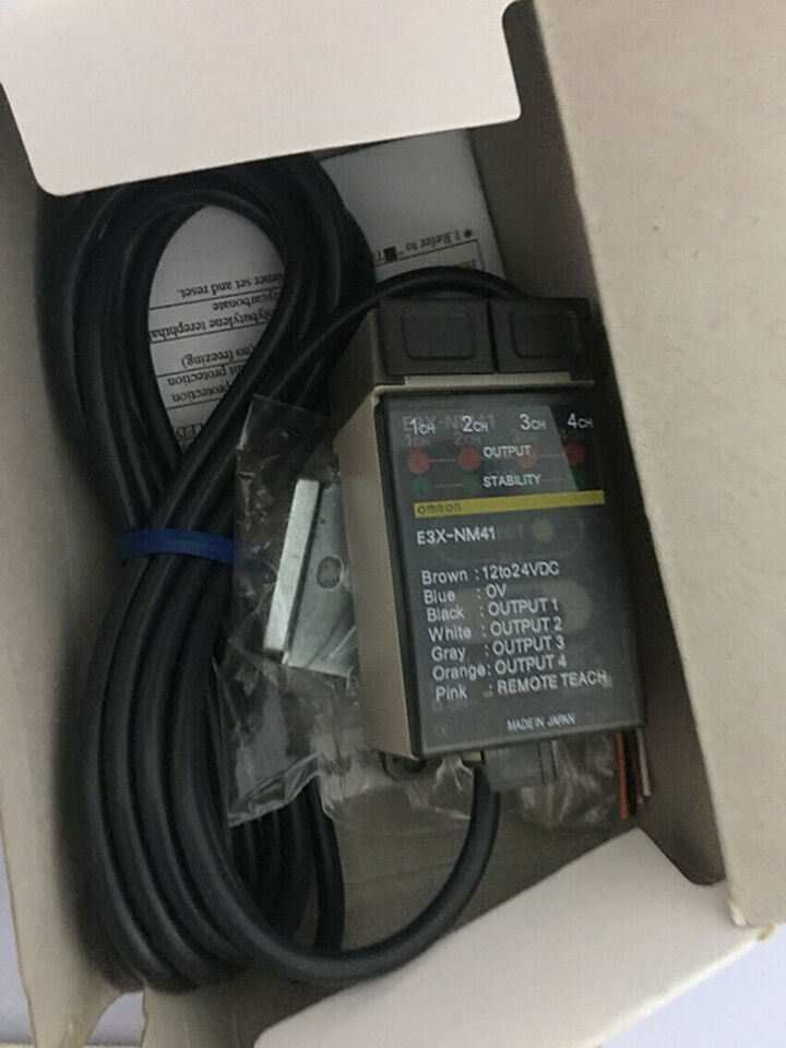 new Omron E3X-NM41 Photoelectric Switch One E3XNM41 - OMRON