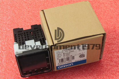 Omron E5CC-RX2DSM-800 Temperature Controller - OMRON