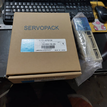 new 1PC  Omron R7D-AP01H AC Servo Drive R7DAP01H In Box ping