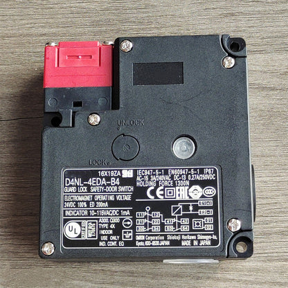 new 1PC Omron D4NL-4EDA-B4 D4NL4EDAB4 Safety Door Switch ping - OMRON