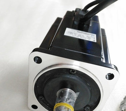 new 1PC Yaskawa SGMPH-08A1A61-OY Servo Motor In Box ping