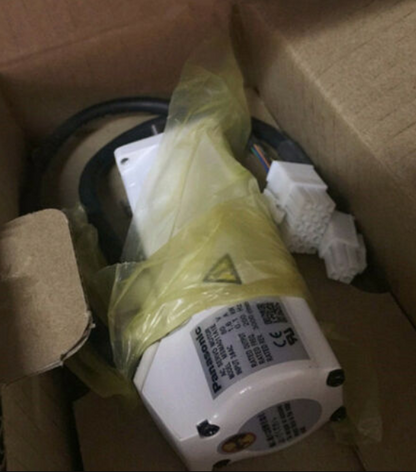 new 1PC Panasonic MSMA011A1E AC Servo Motor In Box ping