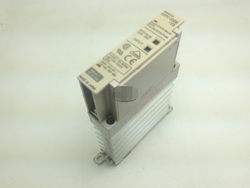 new Omron G3PC-220B-VD Solid State Relay One G3PC220BVD - OMRON