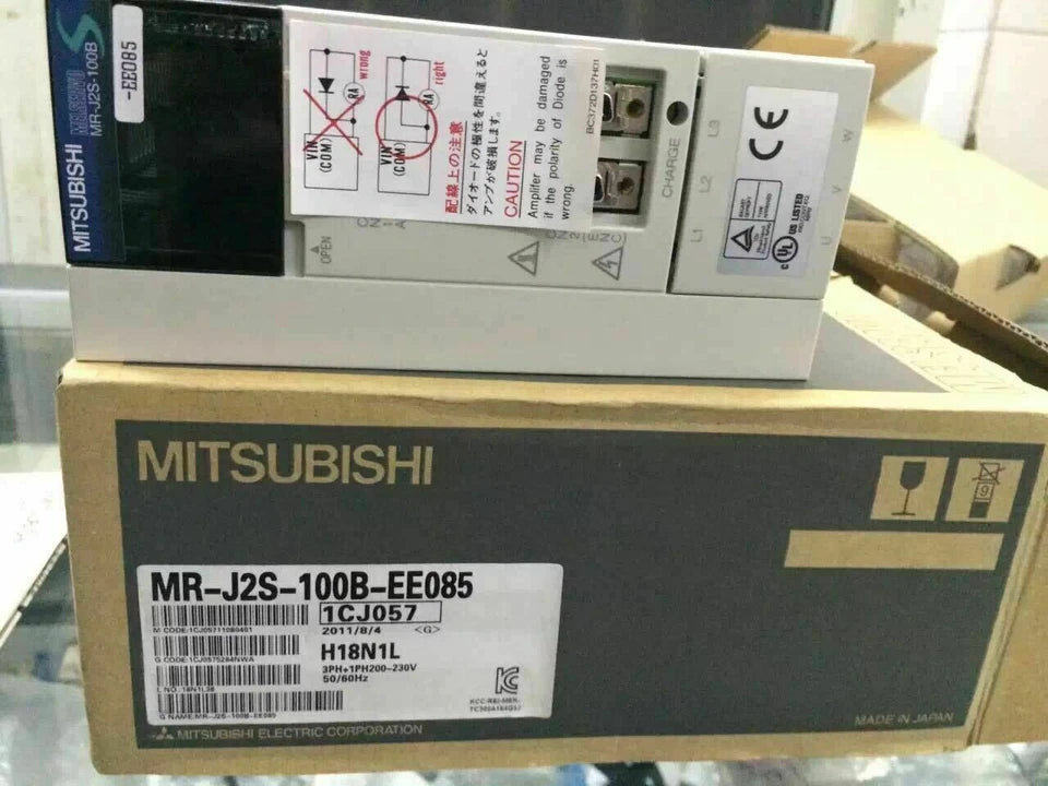 new 1PC Mitsubishi MR-J2S-100B-EE085 Servo Drive In Box ping