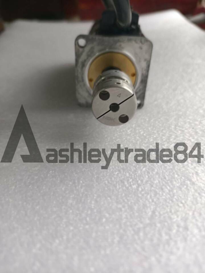 Omron R7M-A03030-B Servo Motor - OMRON