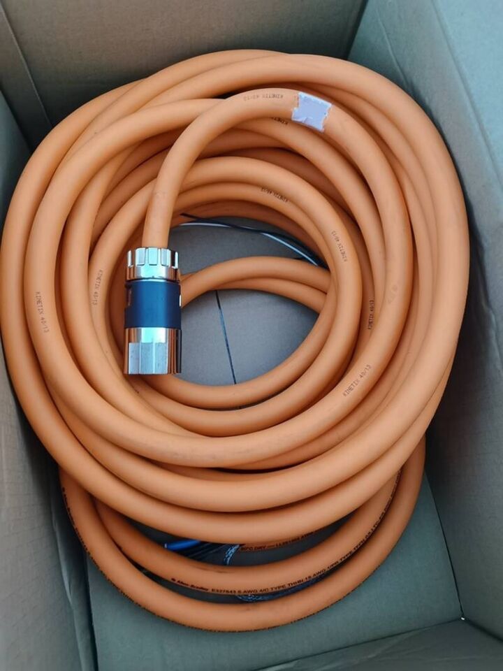 15M Power Cable 1PCS 2090-CPBM7DF-08AA15 - BRAND NAME