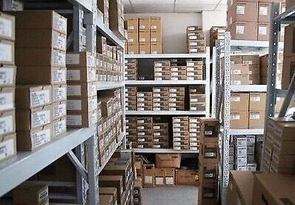 new 1PC  Mitsubishi MR-J2S-20A-EG Serve Drive In Box ping