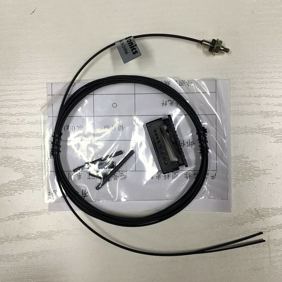 new 1PC Autonics FD-420-05 Fiber Optic Sensor - AUTONICS