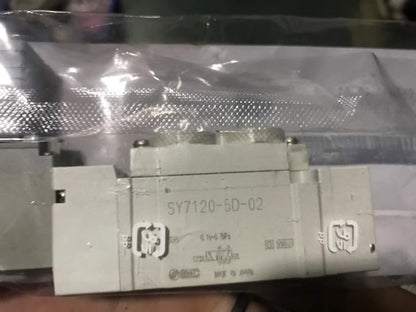 new SMC SY7120-5D-02 Solenoid Valve 1PC SY71205D02 - SMC