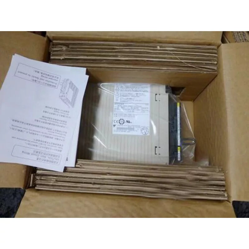 new 1PC Yaskawa SGDV-1R9D11A Servo Drive SGDV1R9D11A In Box ping - YASKAWA
