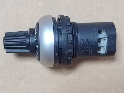 new 1PCS M22-R4K7 resistance 4.7K Potentiometer - OMRON