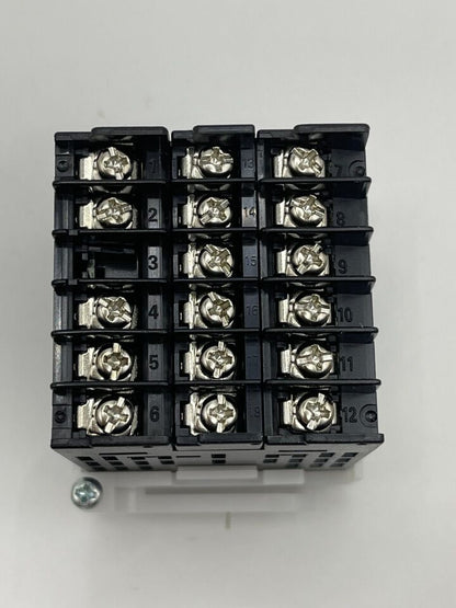 new 1PC Omron E5CC-QX2ASM-802 Temperature Controller E5CCQX2ASM802 100-240VAC - OMRON