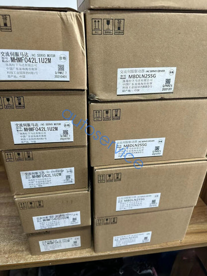 new & Panasonic MHMF042L1U2M AC Servo Motor By - PANASONIC