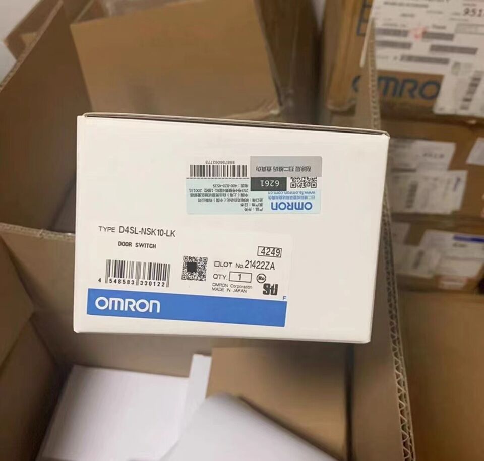 new 1PC Omron D4SL-NSK10-LK D4SLNSK10LK Safety Door Switch - OMRON