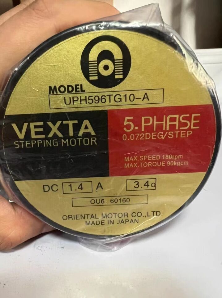 new 1PC  Vexta Oriental UPH596TG10-A Motor UPH596TG10A ping