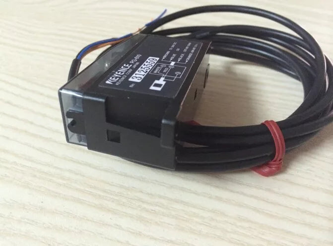 new 1PC Keyence PG-610 Photoelectric Sensor PG610 In Box - KEYENCE