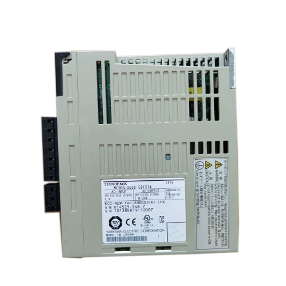 new 1PC Yaskawa SGDS-02F01A Servo Driver In Box ping
