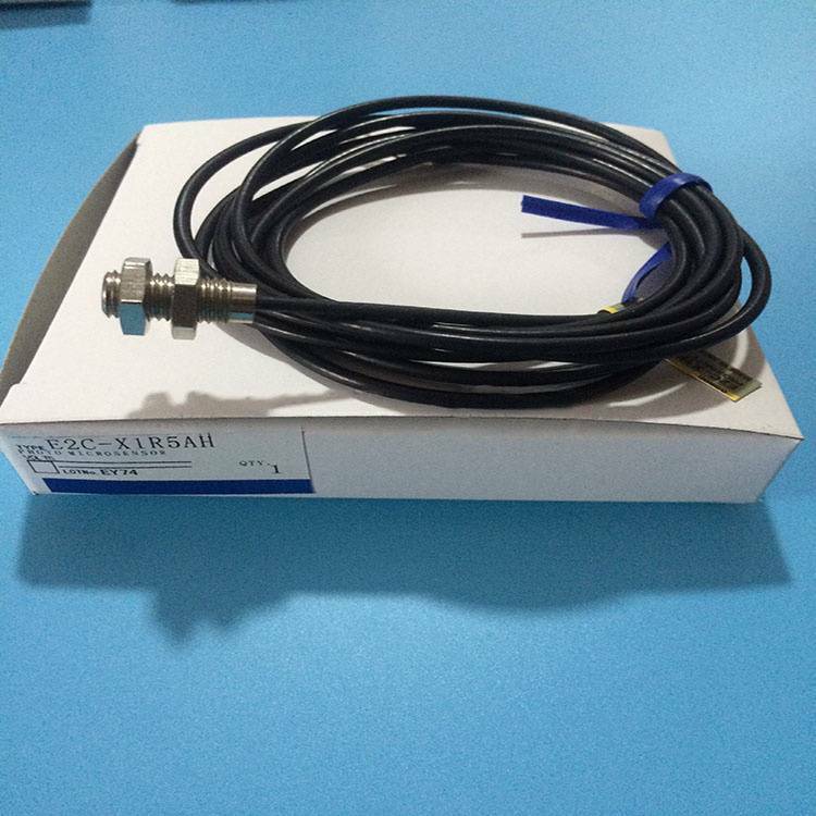 new 1PC Omron E2C-X1R5AH Proximity Swich E2CX1R5AH ping - OMRON