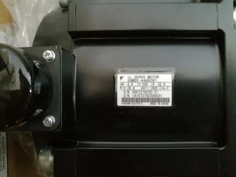 new Yaskawa SGMGV-44ADC61 Servo Motor 1PC ping SGMGV44ADC61 - YASKAWA