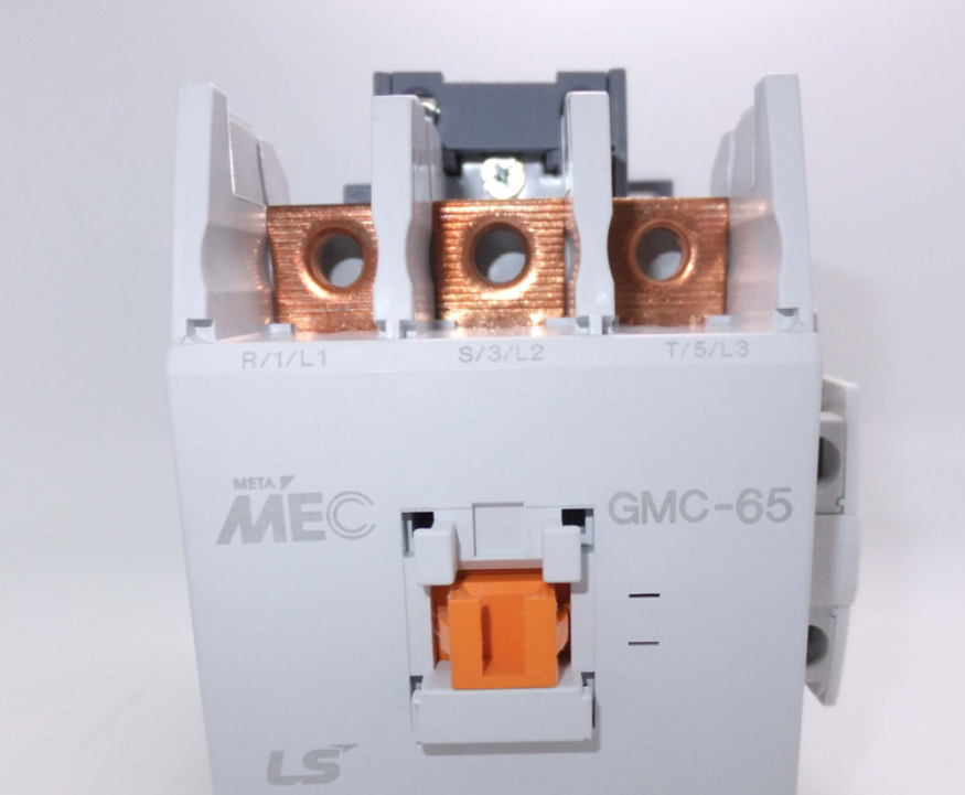 new 1PC  LS (LG) GMC-65 AC110V Contactor GMC65 In Box