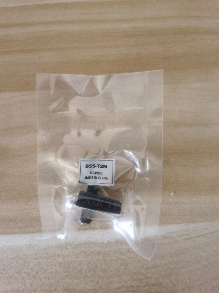 new 1PCS Sensor BS5-T2M BS5T2M - SIEMENS