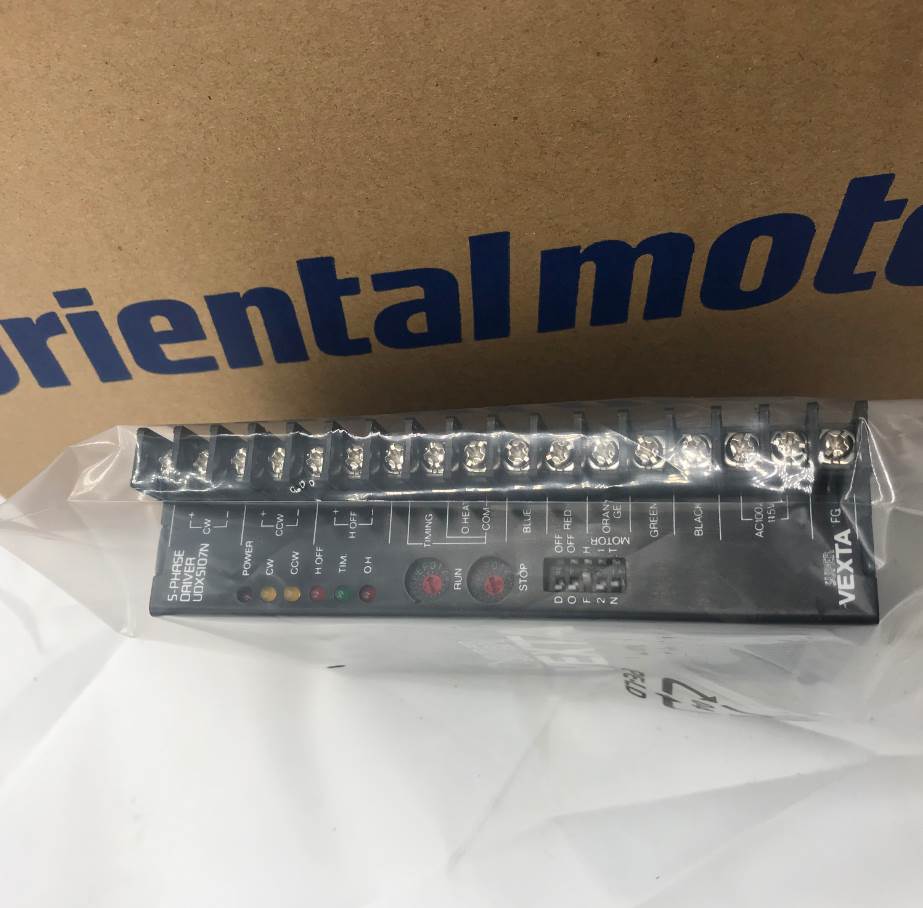 new 1PC  VEXTA Orientalmotor UDX5105 Stepper Motor ping