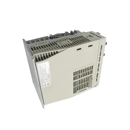 new In Box YASKAWA SGDH-15DE Servo Drive