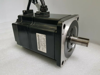 new YASKAWA SGMPH-04AAA2C 1PC Servo Motor In Box ping - YASKAWA