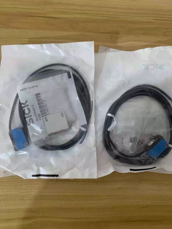 new SICK GL6-N1212 Photoelectric Sensor One GL6N1212 - SICK