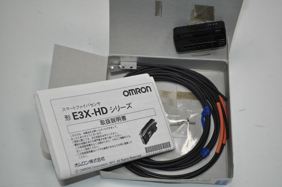 OMRON E32-T15XR Fiber Optic Sensor - OMRON
