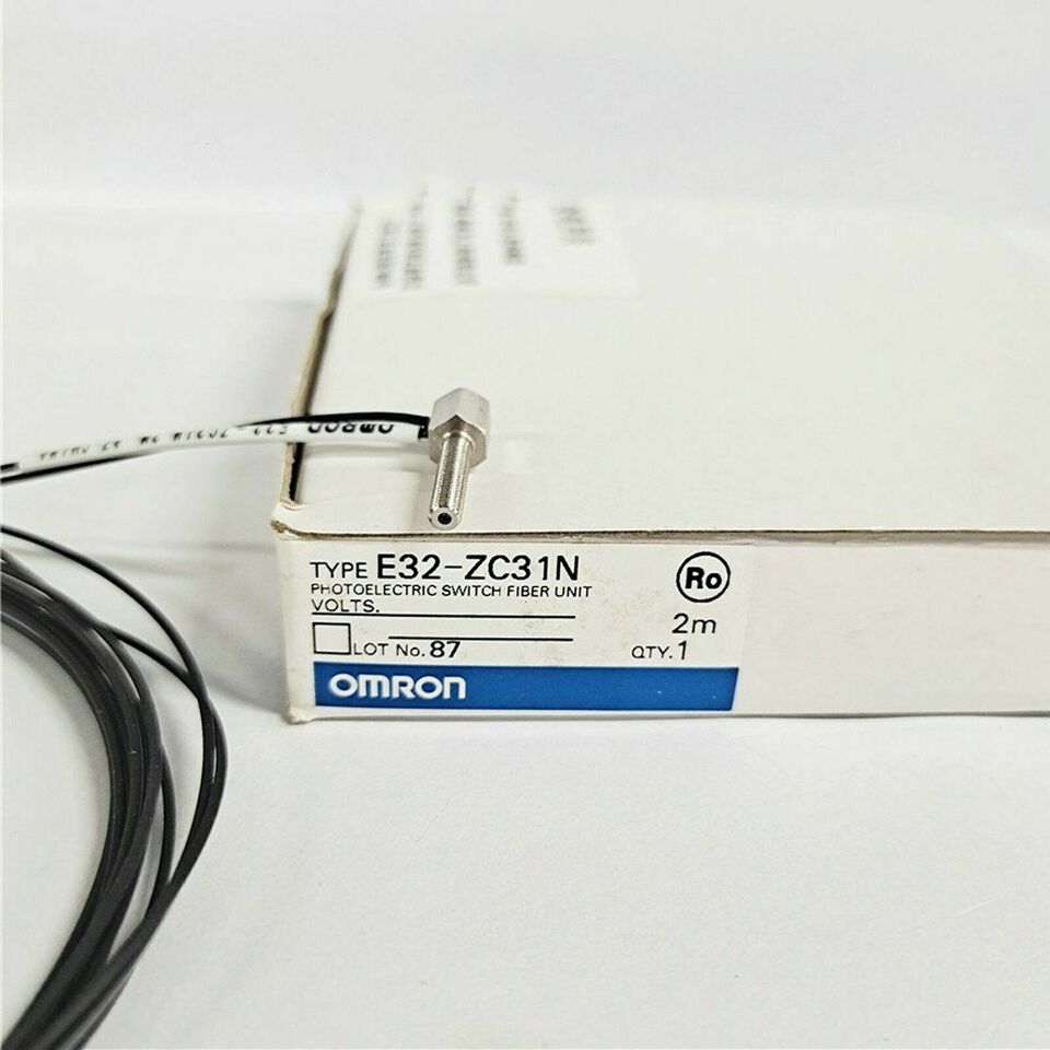 OMRON E32-ZC31N Photoelectric Switch - OMRON