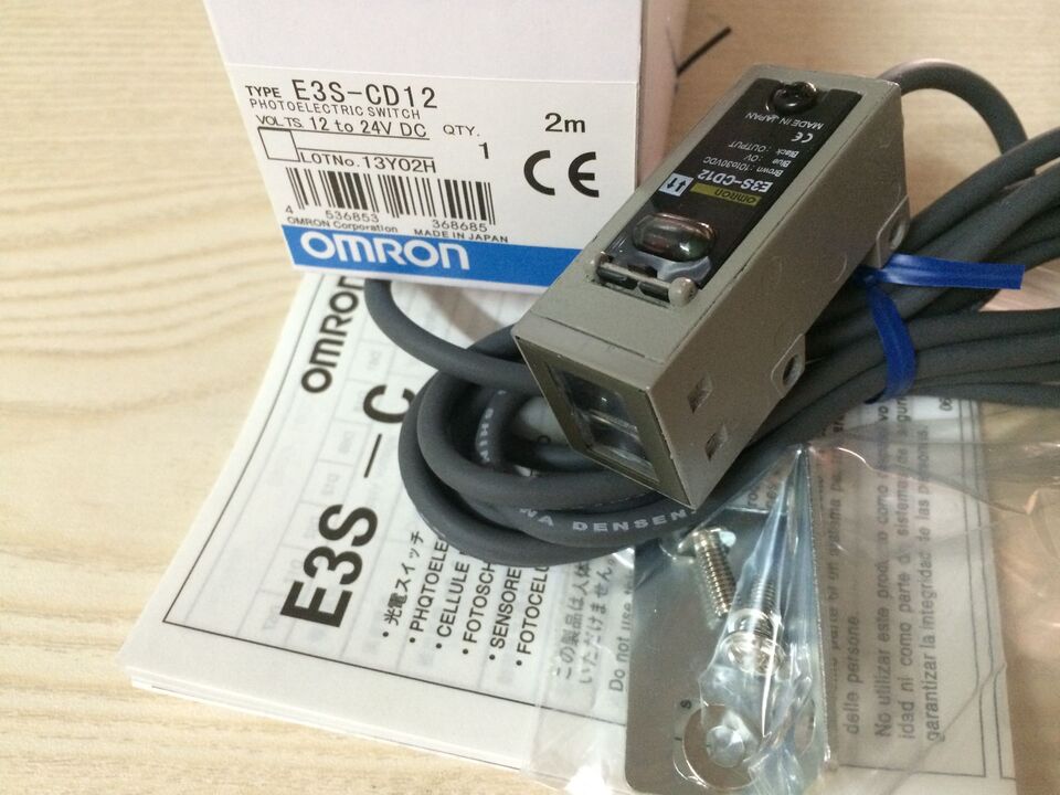 Omron E3SCD12 Proximity Sensor Switch - OMRON