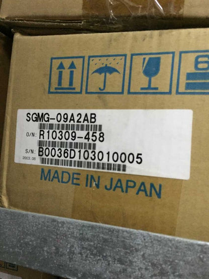 new YASKAWA SGMG-09A2AB 1PC Servo Motor In Box ping