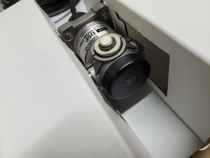 OMRON D5F2B34C-Y HIGH-PRECISION SWITCH - OMRON