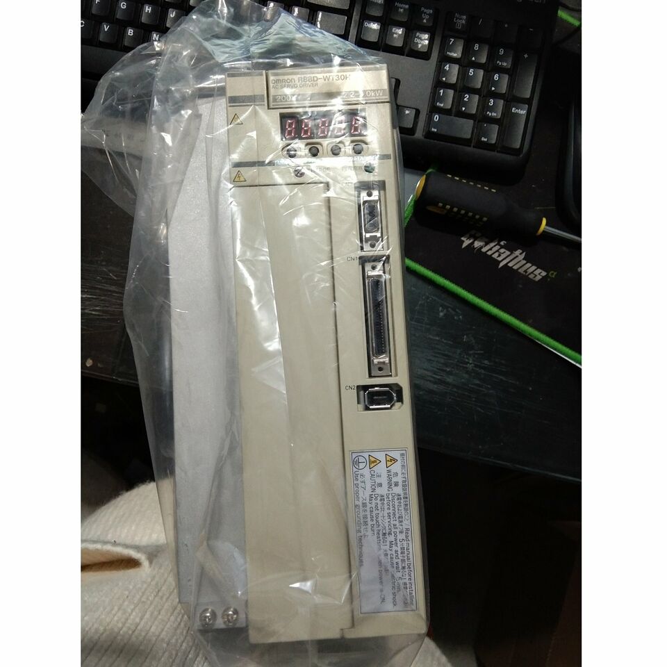 new One OMRON R88D-WT30H Servo Driver R88DWT30H ping - OMRON
