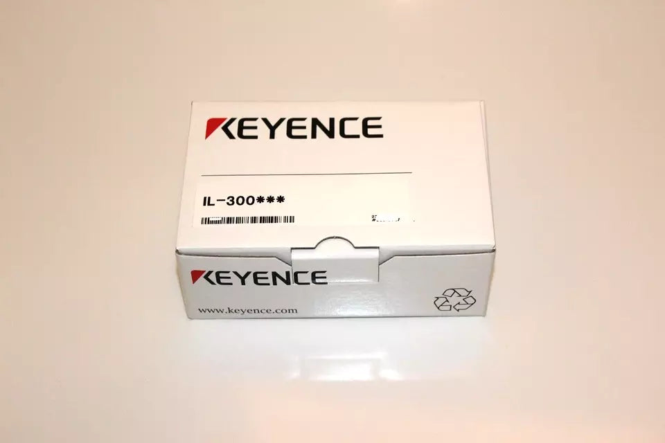 Keyence IL-300 Laser Sensor - Precision Measurement Technology - KEYENCE