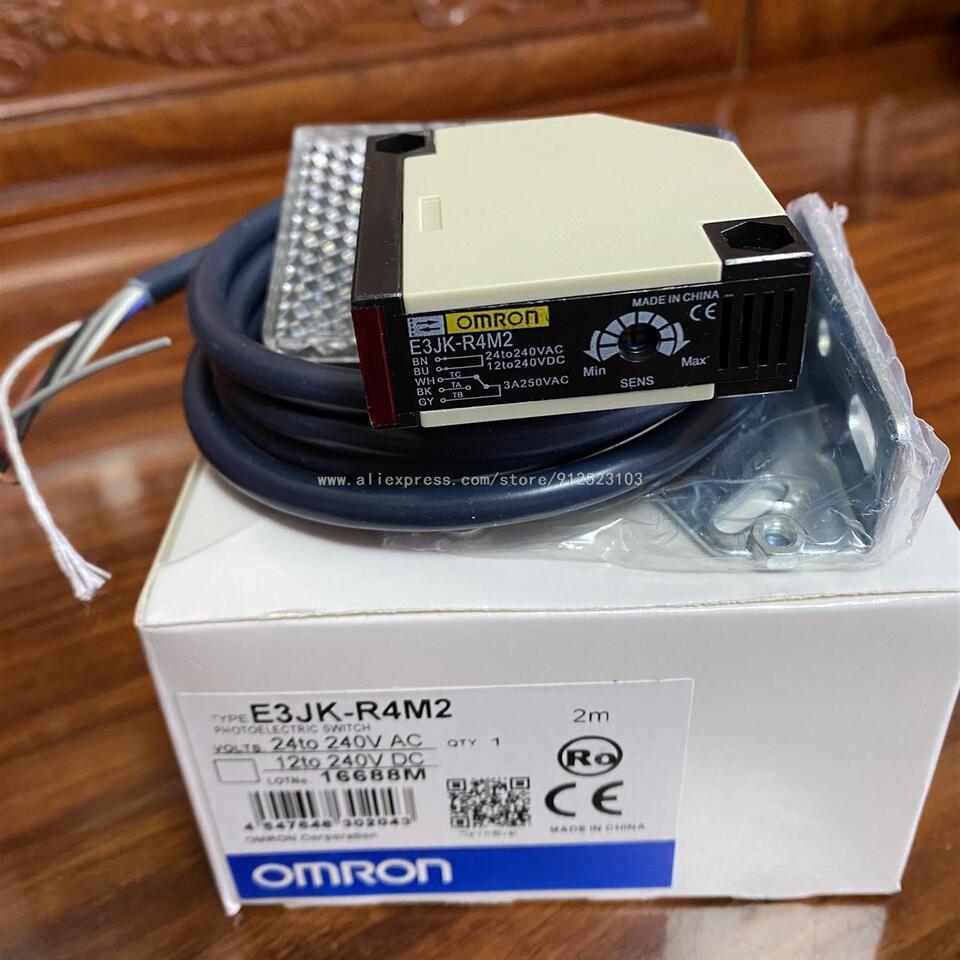 new Omron E3JK-R4M2 Photoelectric Switch One E3JKR4M2 - OMRON