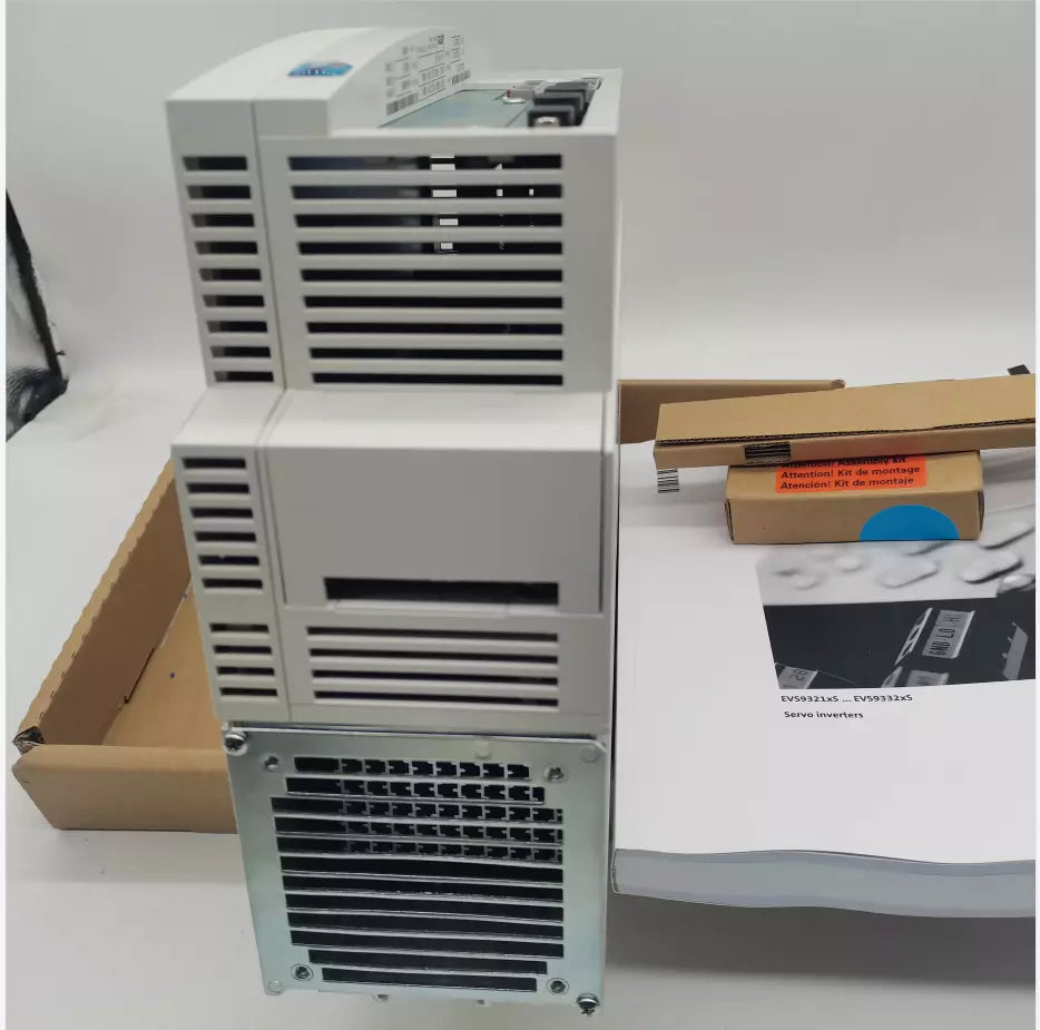 new 1PC Lenze EVS9324-ESV004 Inverter EVS9324ESV004 ping - LENZE
