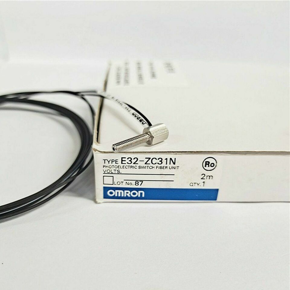 OMRON E32-ZC31N Photoelectric Switch - OMRON