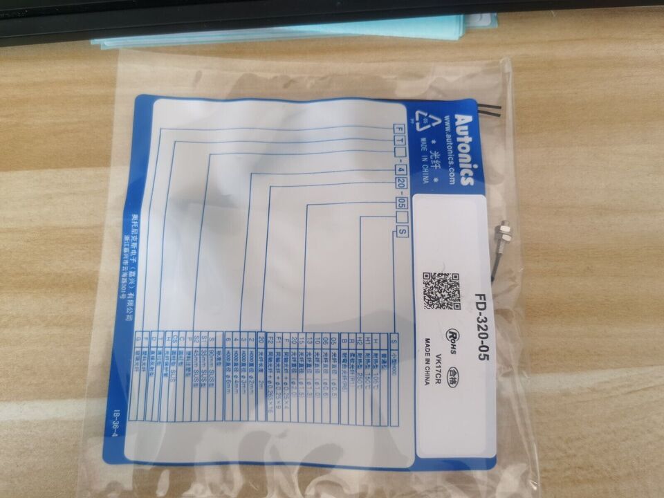 new 1PC Autonics FD-320-05 Fiber Optic Sensor FD32005 - AUTONICS