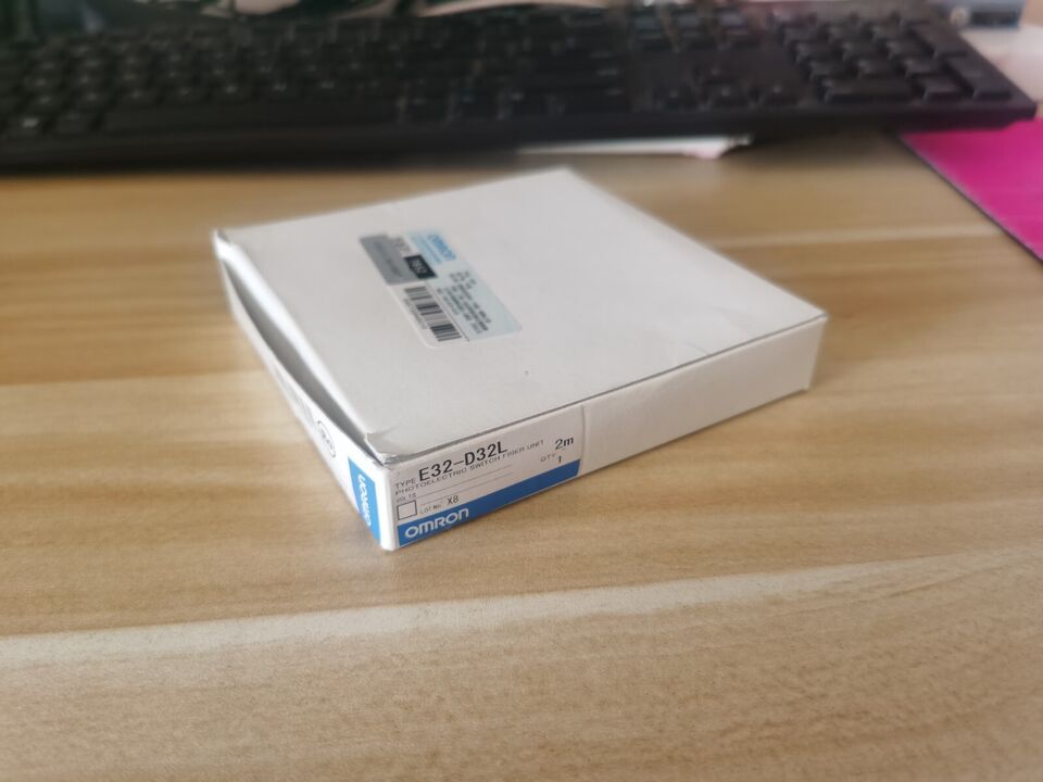 Omron E32D32L Fiber Optic Sensor One - OMRON