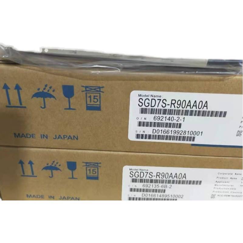 new 1PC  Yaskawa SGD7S-R90AA0A AC Servo Drive In Box ping