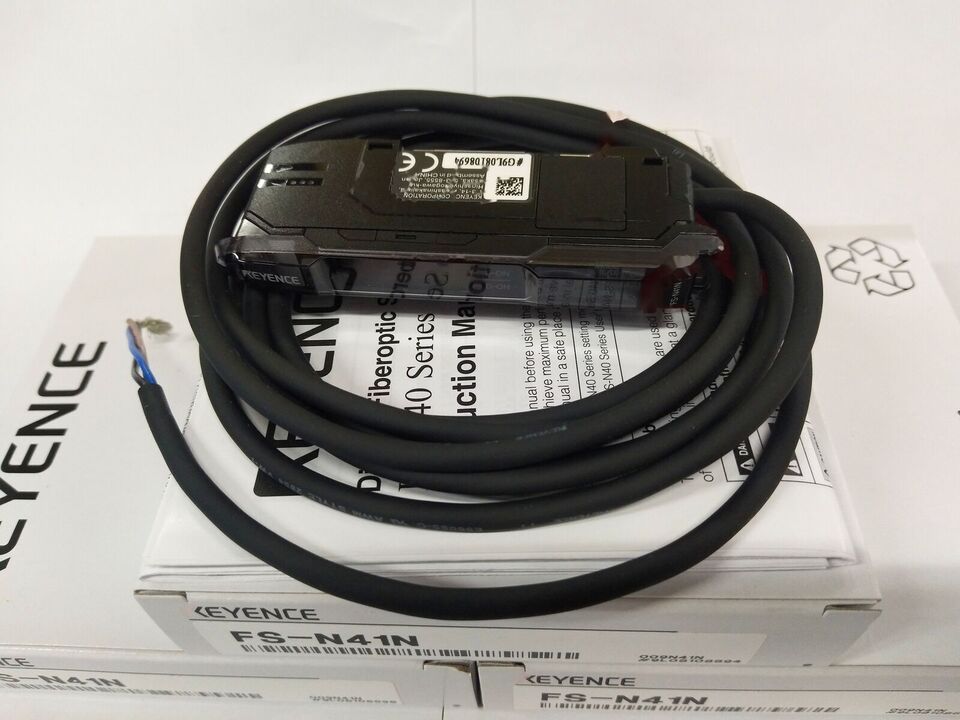 Keyence FS-N41N Fiber Amplifier In Box - KEYENCE