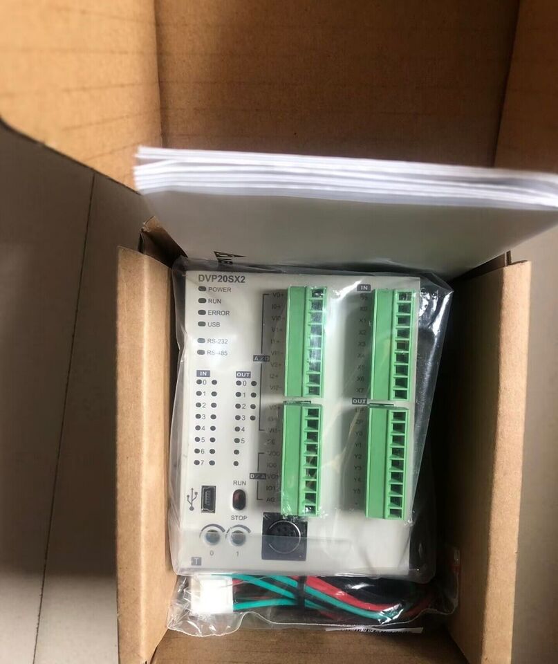 new  Delta DVP20SX211T PLC Controller ping In Box