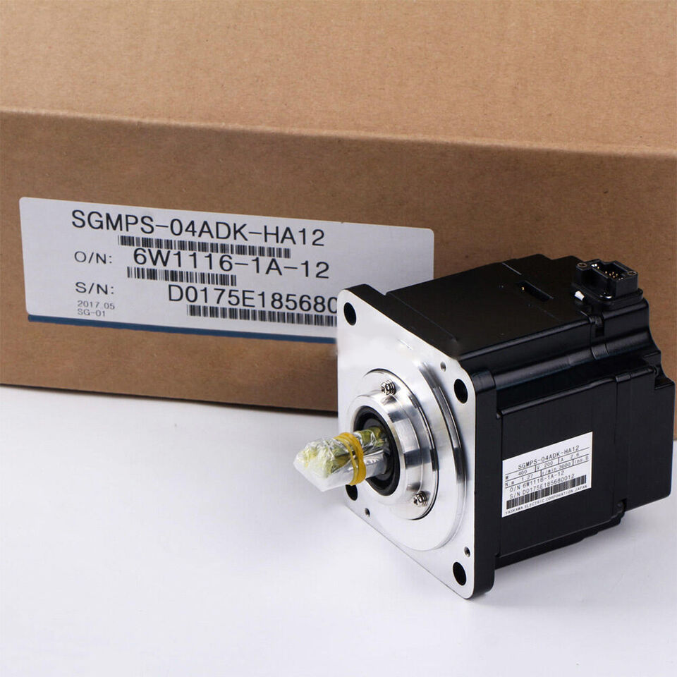 Yaskawa SGMPS-04ADK-HA12 Servo Motor 1PC - YASKAWA